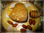 Миндаль и мед