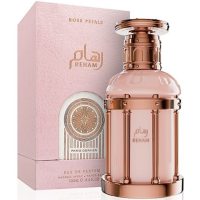 Paris Corner Reham Rose Petals