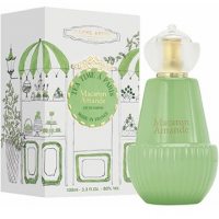 Jeanne Arthes Tea Time a Paris Macaron Amande
