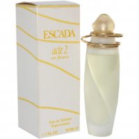 Escada Acte 2 En Fleurs